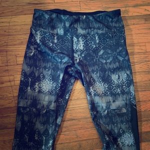 The North Face exercise crop pants